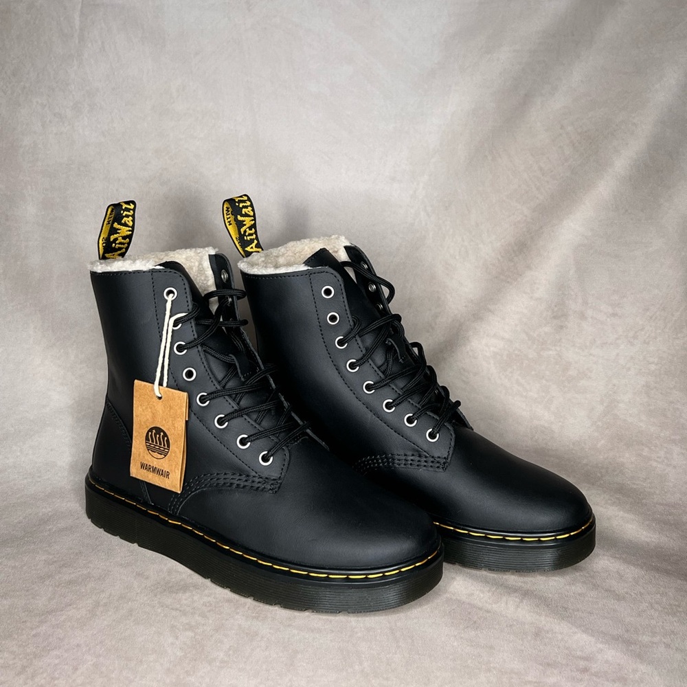 BRAND NEW Dr. Martens Black with Fur Size 8